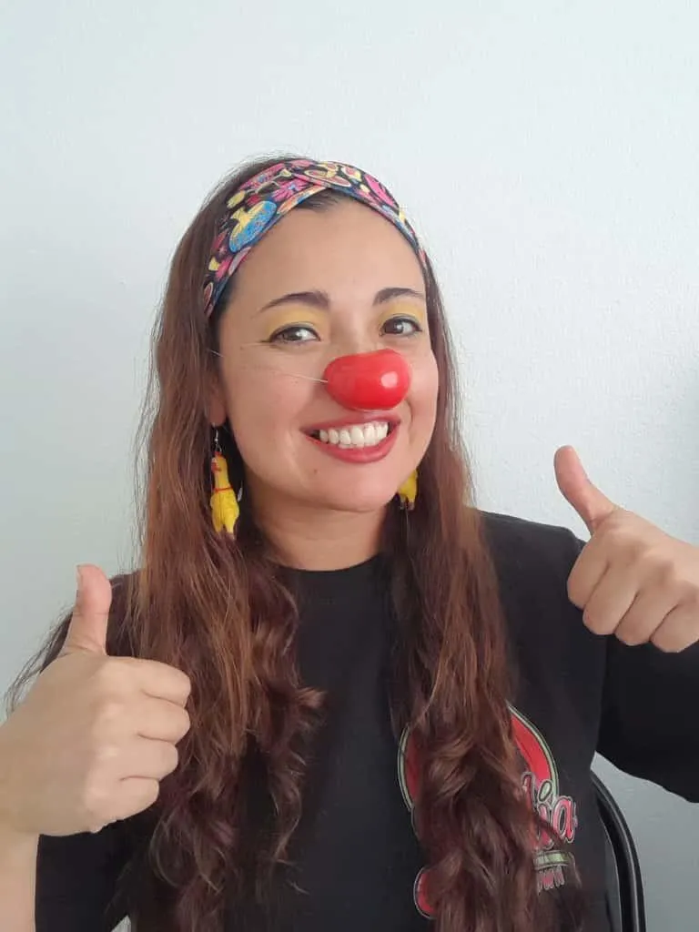 Sandiaz acompañando una dinámica de bienestar